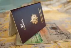 Bei der Planung Ihres Traumurlaubs in der Türkei ist es wichtig, sich über die Visabestimmungen im Voraus zu informieren. Staatsbürger vieler Länder benötigen ein Visum, um in die Türkei einzureisen, während einige Nationalitäten von der Visumspflicht befreit sind.