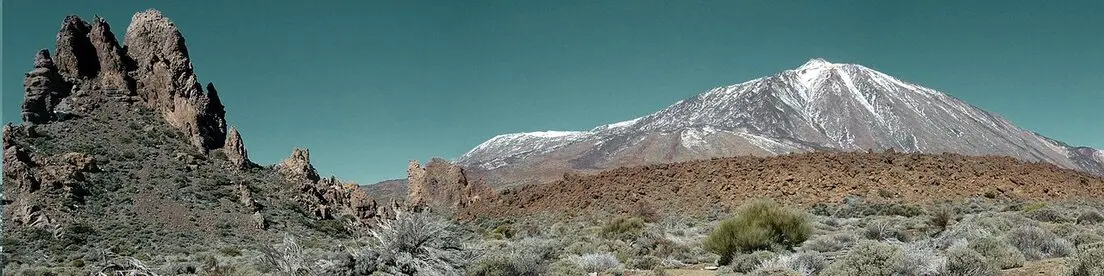 Der Teide, Spaniens höchster Gipfel und ein UNESCO-Weltkulturerbe, ist das Herzstück von Teneriffa und ein absolutes Muss für jeden Besucher der Kanarischen Inseln.